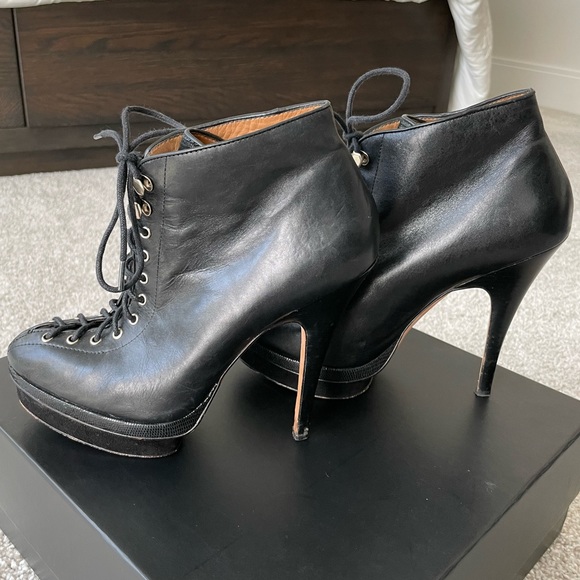 Ann Taylor Aixa Lace Up Leather Platform Booties Size 7 - Picture 6 of 10